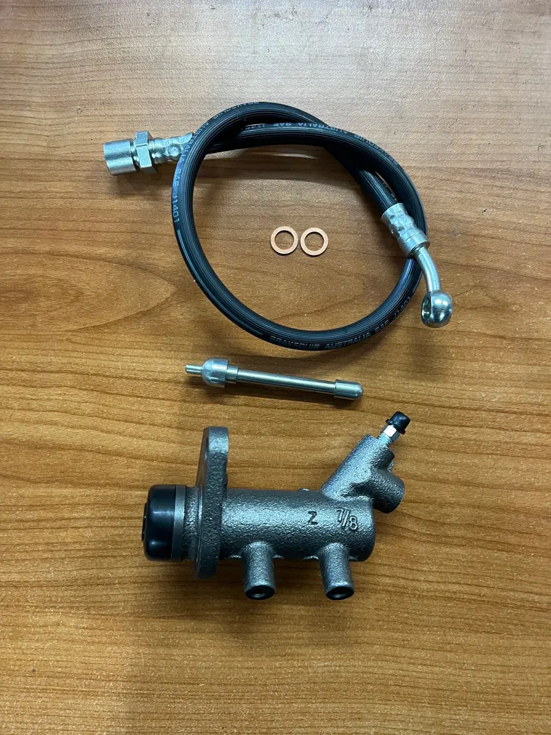 2007-2012 4Jj1  Jackaroo Slave And Dampener Bypass/Extended Clutch Fluid Line. (Combo) 1