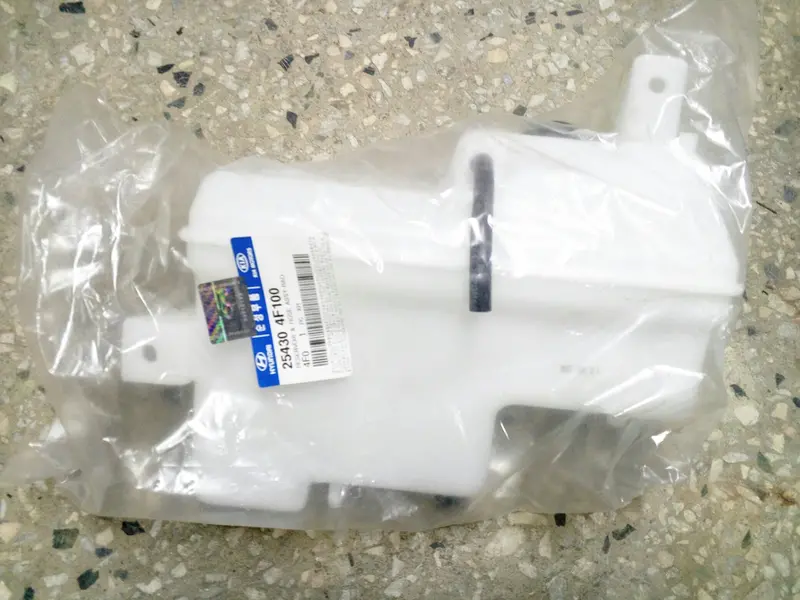 254304F100 Genuine Radiator Reservoir For Hyundai Porter2, #P 1