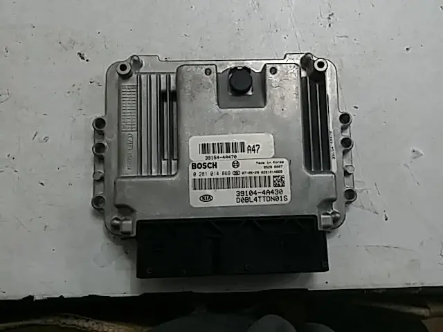 391044A430 Used Ecu(Electronvic Control Unit) For Kia Sorento 1