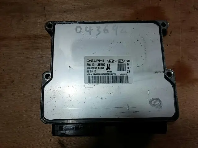 391103E700 Used Ecu(Electronvic Control Unit) For Kia K7 1