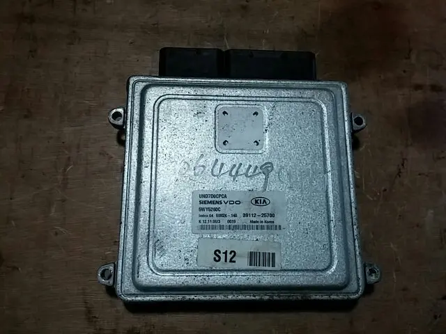 3911225700 Used Ecu(Electronvic Control Unit) For Kia Carens 1