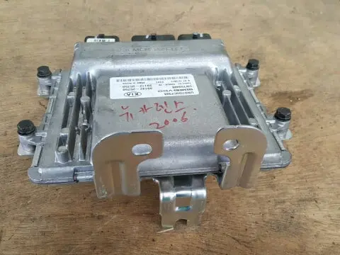 3911225750 Used Ecu(Electronvic Control Unit) For Kia Carens 1