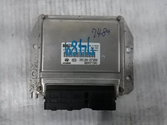 3912027350 Used Ecu(Electronvic Control Unit) For Kia Carens Ii/Xtrek 1