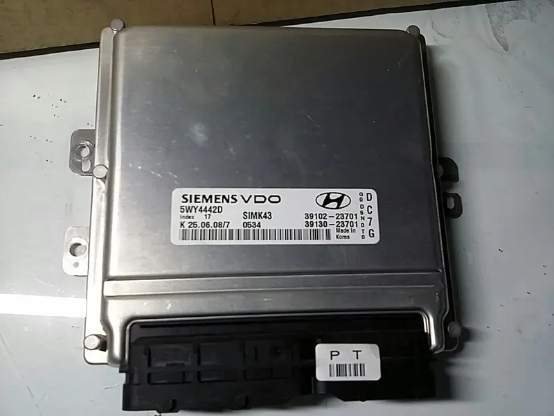 3913023701 3910223701 Used Ecu(Electronvic Control Unit) For Hyundai Tuscani 1
