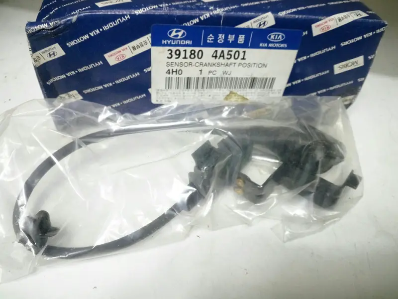 391804A501 Genuine Crankshaft Position Sensor For Hyundai Grand Starex 1