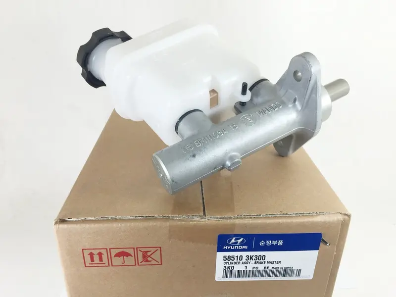 585103K300 Genuine Brake Master Cylinder Assembly For Sonata Nf / Grandeur Tg 1