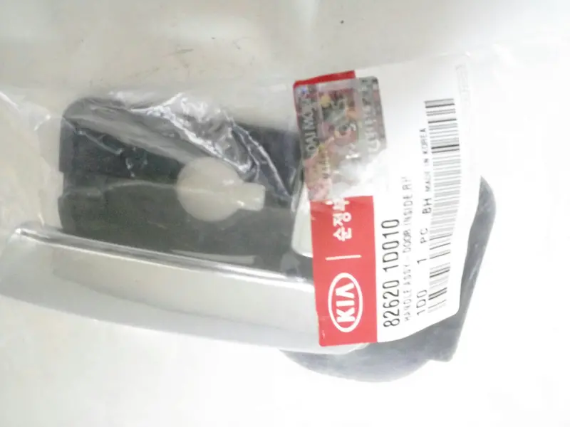 826201D010 Genuine Door Inside Rh Handle For Kia New Carens 1