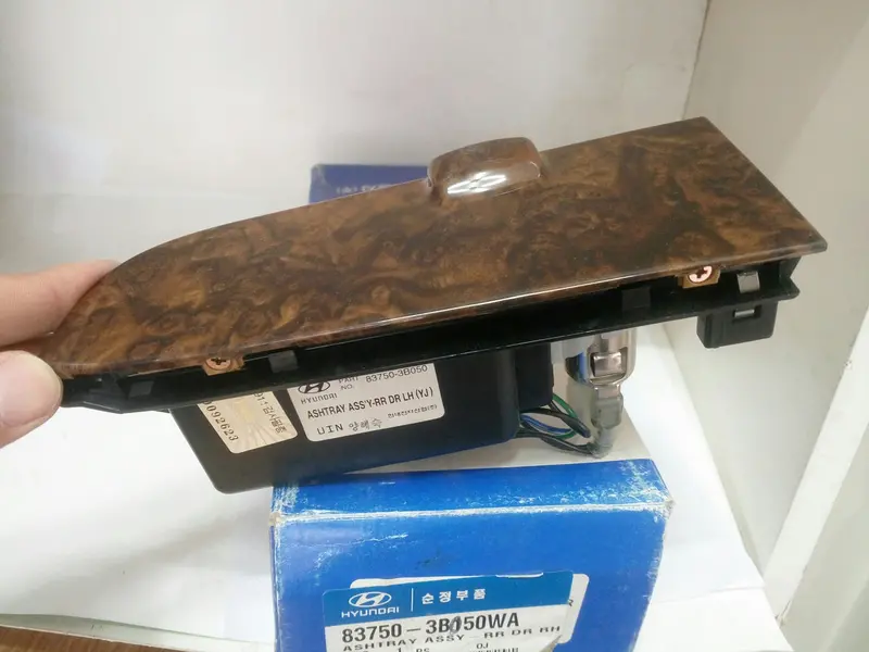 837503B150wa  Genuine Rear Door Rh Ashtray For Hyundai Equus, #B 1