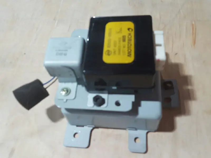8712009012 Used Ecu(Electronvic Control Unit) For Ssangyong Kyron 1