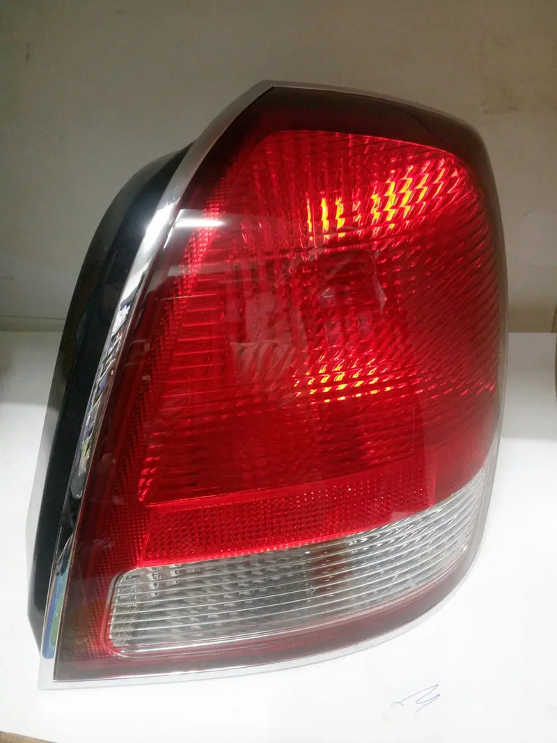 9240239000 Genuine Rear Combination Rh Lamp For Hyundai Grandeur Xg, #H 1
