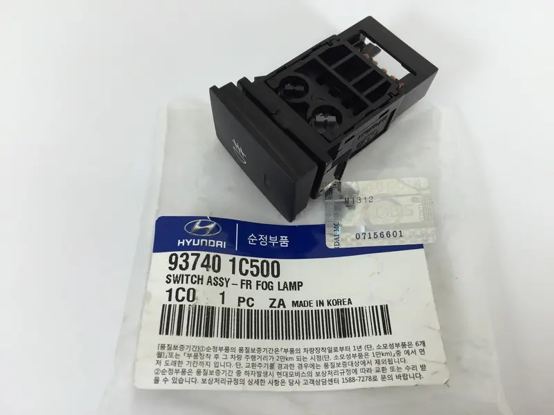 937401C500 Genuine Front Fog Lamp Switch For Hyundai Click 2002~2011 1