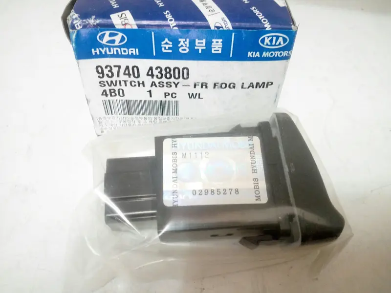 9374043800 Genuine Front Fog Lamp Switch For Hyundai Grace, Porter, #D-1, #Y 1