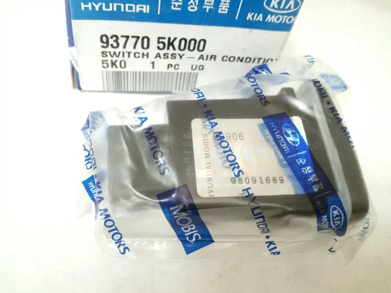 937705K000 Genuine Air Conditioning Switch For Hyundai E-Mighty 1