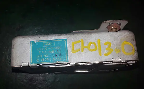 9531037300 9531037301 Used Ecu (Electronic Control Unit) For Hyundai Grandeur/ Dynasty 1992~2006, S2-F4 1