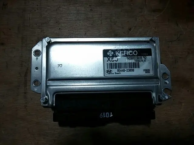 9544023090 Used Tcu(Electronvic T/F Control Unit) For Hyundai Avante Xd 1