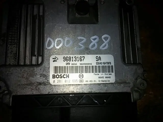 96475876 Used Ecu(Electronvic Control Unit) For Gm Zentra 1